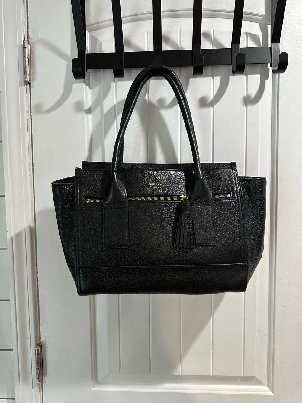 Kate Spade New York Southport Avenue Oden Pebbled Leather Tote Black Tassel - Picture 2 of 10